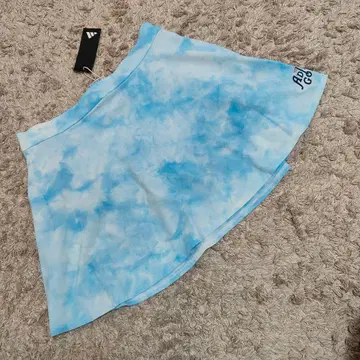 새상품! 아디다스 골프 타이다이 프린트 서큘러 스커트