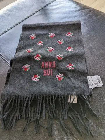 ANNA SUI 꽃무늬 자수 머플러