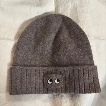 UNIQLO 아냐 캐시미어 니트 모자