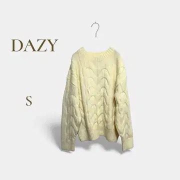 새상품급 DAZY 니트 스웨터 루즈핏 페미닌 걸리시 아이보리 S