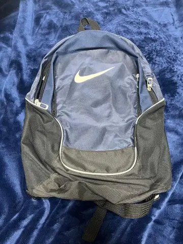 나이키 네이비/블랙 백팩