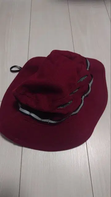 와인 레드 아웃도어 햇 몽벨 L 사이즈