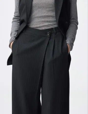 랩 슬랙스 GU 네이비 사이즈 L