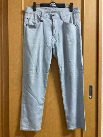 라이트 그레이 슬림핏 팬츠