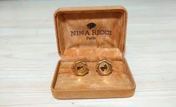 NINA RICCI 골드 하트 커프스 링크