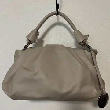 BEVINI 핸드백 원숄더 베이지 고급 천연 가죽 이탈리아제