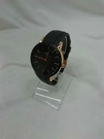 다니엘 웰링턴 블랙 고무 벨트 손목시계 남성용