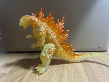 고질라 피규어 오렌지와 옐로우 컬러 그라데이션
