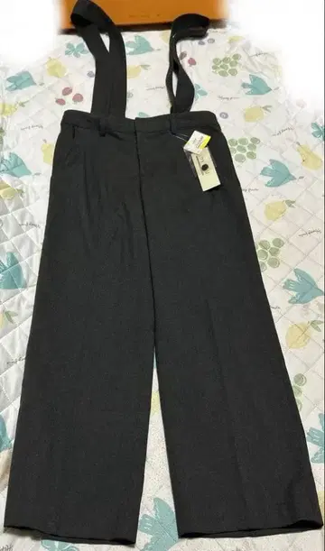 새상품 anyfam 에니팜 그레이 서스펜더 부착 와이드 팬츠 2M 살로펫