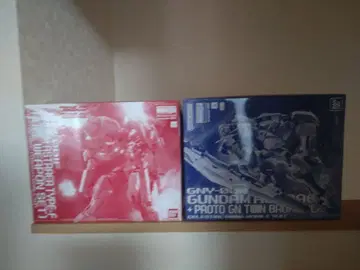 건담 아스트레아 세트 판매입니다.