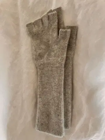 길상지 CINQ 핑거리스 장갑 램스울 새상품급 라이트 그레이 스코틀랜드제