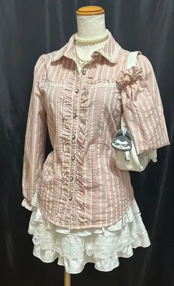 axes femme 펄 장식 프릴 옷깃 핑크 셔츠