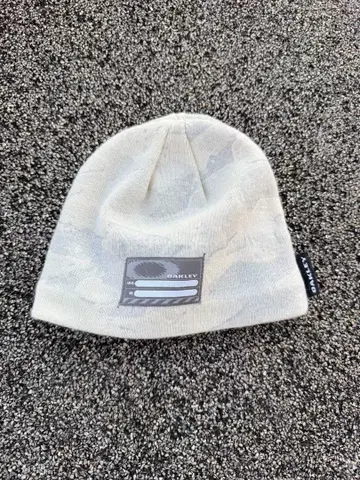 Oakley 니트 모자 화이트 카모플라쥬