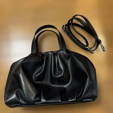 블랙 숄더백 탈부착 가능 스트랩 포함