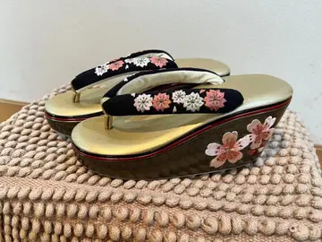 성인식용 벚꽃 자수 웨지솔 조리