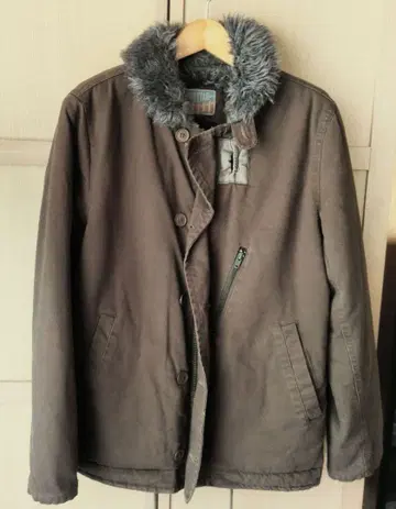 SIX STAR 밀리터리 방한 자켓