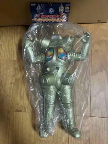 울트라맨 시리즈 괴수 피규어2 골드