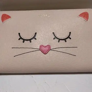FURLA 고양이 얼굴 디자인 장지갑 핑크