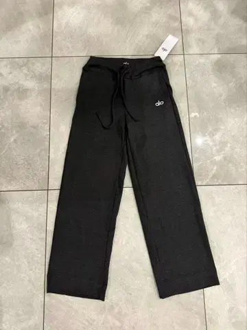 alo yoga 맨투맨 다크 그레이