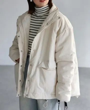 riberry 멀티 포켓 충전솜 미들 나일론 다운