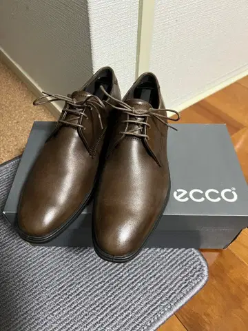 ECCO 브라운 레이스업 슈즈