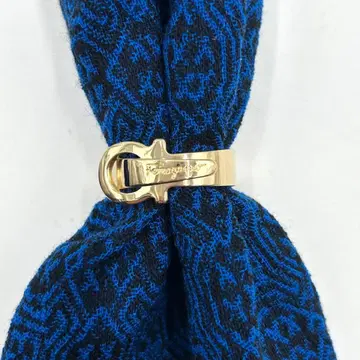 미사용 새상품 Ferragamo 스카프링 골드 컬러