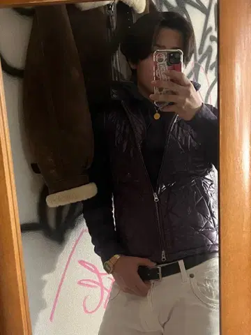 Swag 광택 다운 베스트 y2k