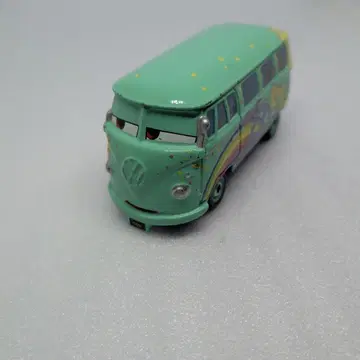 카즈 토미카 필모어