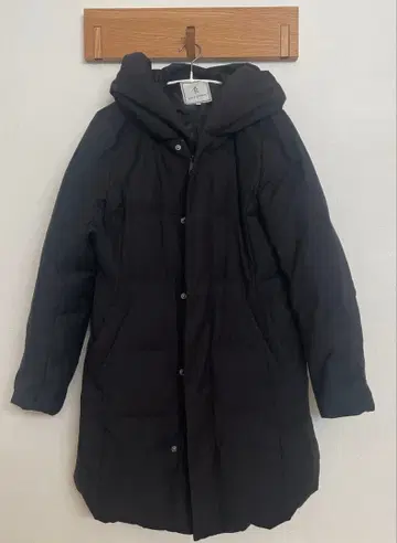 ROPE PICNIC 블랙 다운 코트