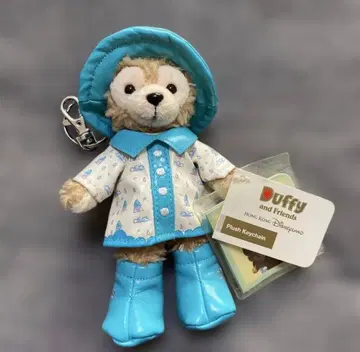 [ 홍콩 디즈니 한정판 ] 파란색 레인코트 더피 봉제 인형 키체인