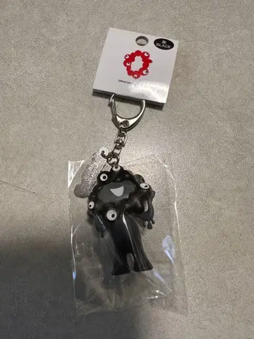 블랙 미야쿠미야쿠 PVC 키링 블랙