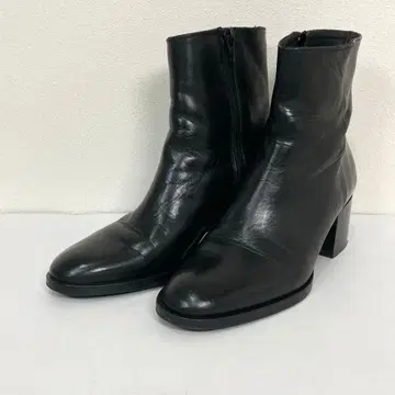 투모로우랜드 TOMORROWLAND 가죽 사이드 지퍼 숏부츠