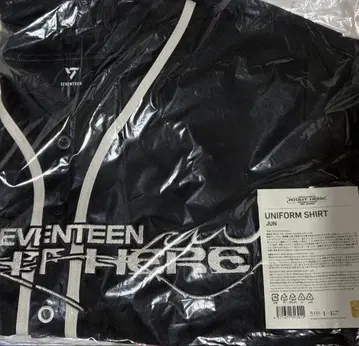 RIGHT HERE 유니폼 셔츠 준