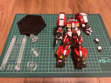 슈퍼로봇 HG 알트아이젠