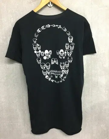 루시안 페라피네 스컬 모티브 컷오프 T셔츠 블랙 사이즈 L