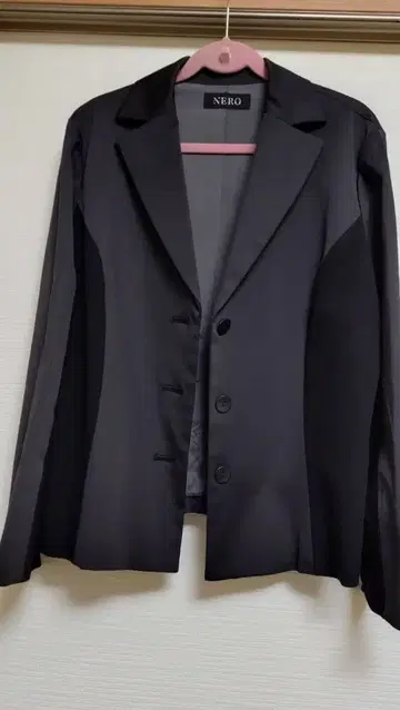 센소유니코*NERO 블랙 테일러드 자켓