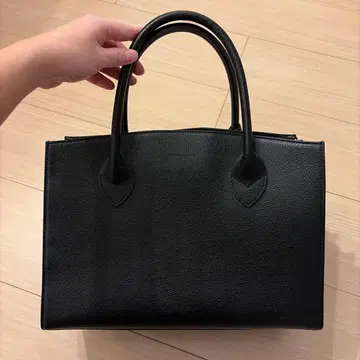 블랙 가죽 핸드백 사만다 타바사