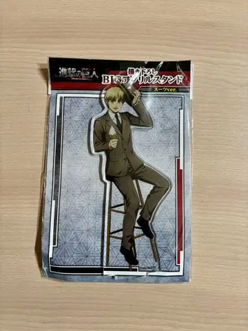 진격의 거인 x 돈키호테 아크릴 스탠드 수트ver. 아르민 아르레르트