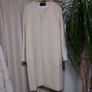 MACPHEE 아이보리 롱 코트