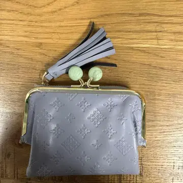 데일리 러셋 엠보싱 이단 가마구치 지갑