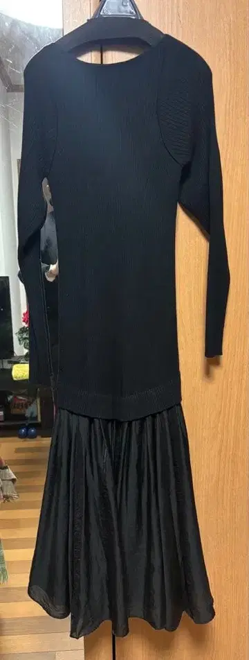 스나이델 snidel 블랙 니트 플레어 스커트 원피스 긴팔 F 사이즈