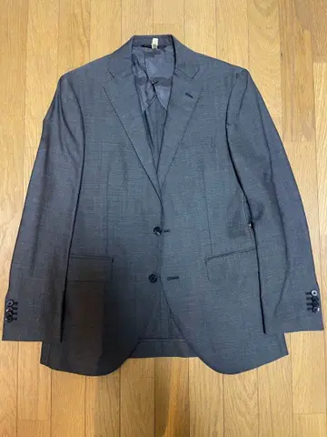 그레이 싱글 브레스 수트