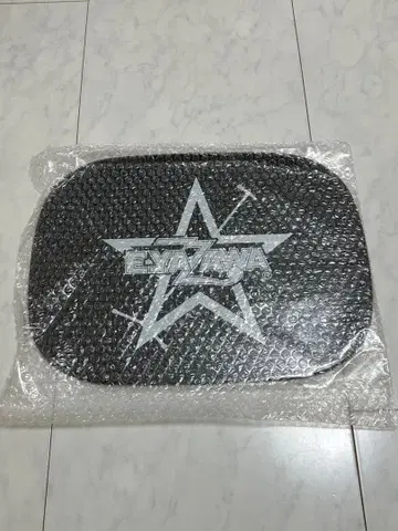 야자와 에이요시 트레이 로고 스타 디자인 아이템