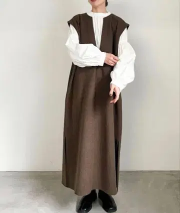 브라운 베스트 원피스