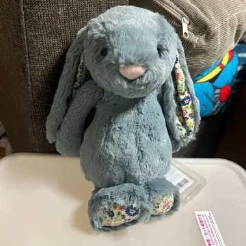 Jellycat Bashful Blossom Dusky Blue M