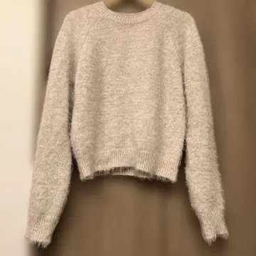 포근포근 라이트 베이지 니트