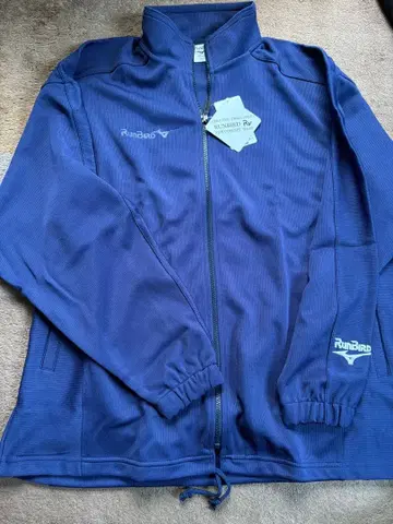 RUNBIRD 네이비 저지 목 부분 마크 있음 세련됨