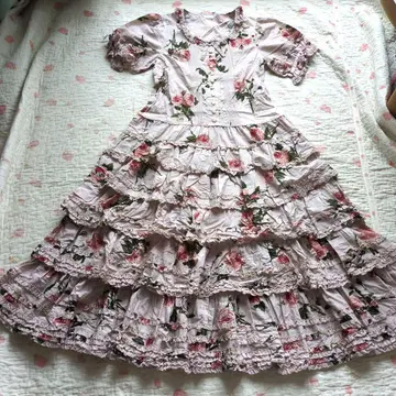 새상품 핑크하우스 럭셔리 장미 프린트 단단 원피스