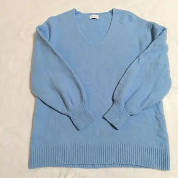 [ 새상품급 ] 그린 라벨 릴랙싱 V넥 풀오버 니트 퍼프 슬리브