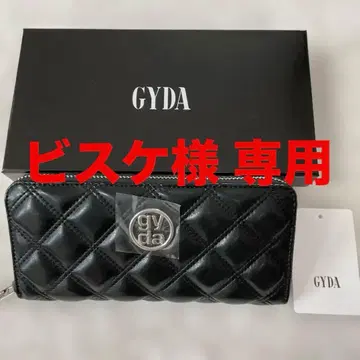 미사용 새상품 [ GYDA ] 퀼팅 블랙 장지갑 상자 택 포함